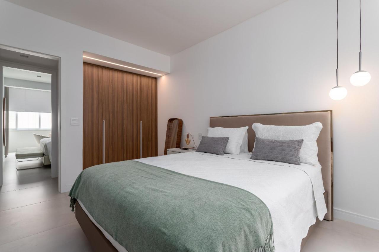 Apartment Agradavel Em Ipanema - 2 Completas - J303 Z2 *